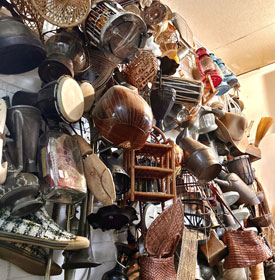 �������